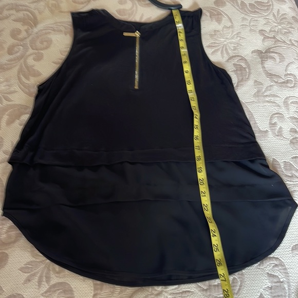 🌹GARAGE SALE 3 x $12🌹Michael Kors Sleeveless Black Zip Blouse, Sheer Bottom, M - Picture 7 of 9